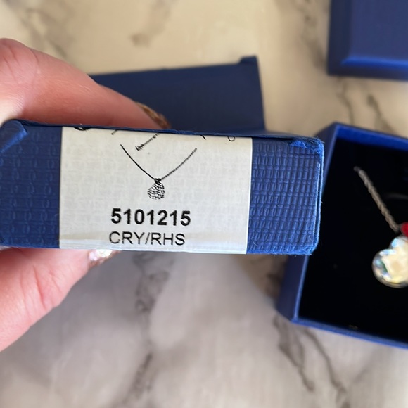 NIB Swarovski heart pendant - Picture 3 of 3